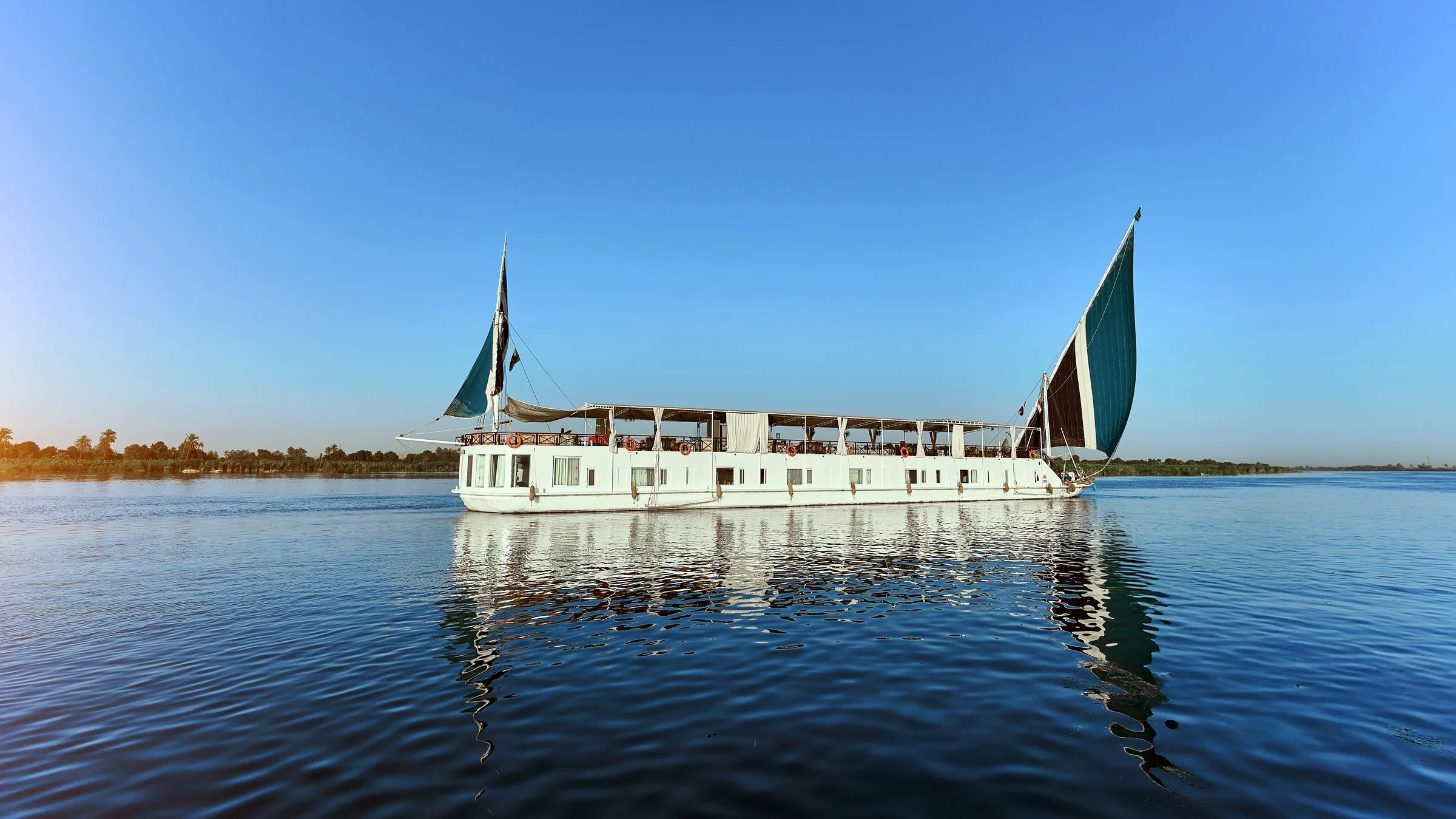 Full side view of Fatima Dahabeya sailing on the Nile